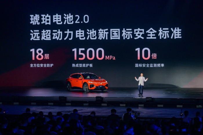 2026岚图用户之夜含金量提升, “科技如何服务于人”有了答案 2026岚图用户之夜含金量提升, “科技如何服务于人”有了答案